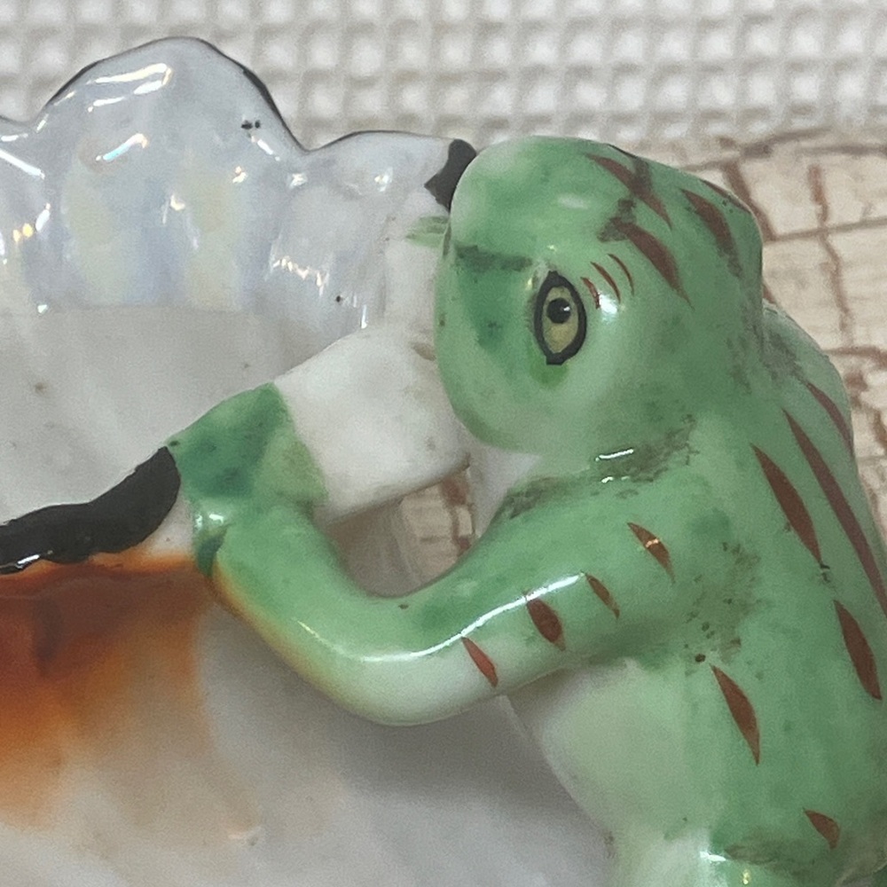 Frog planter - Picture 2 of 9